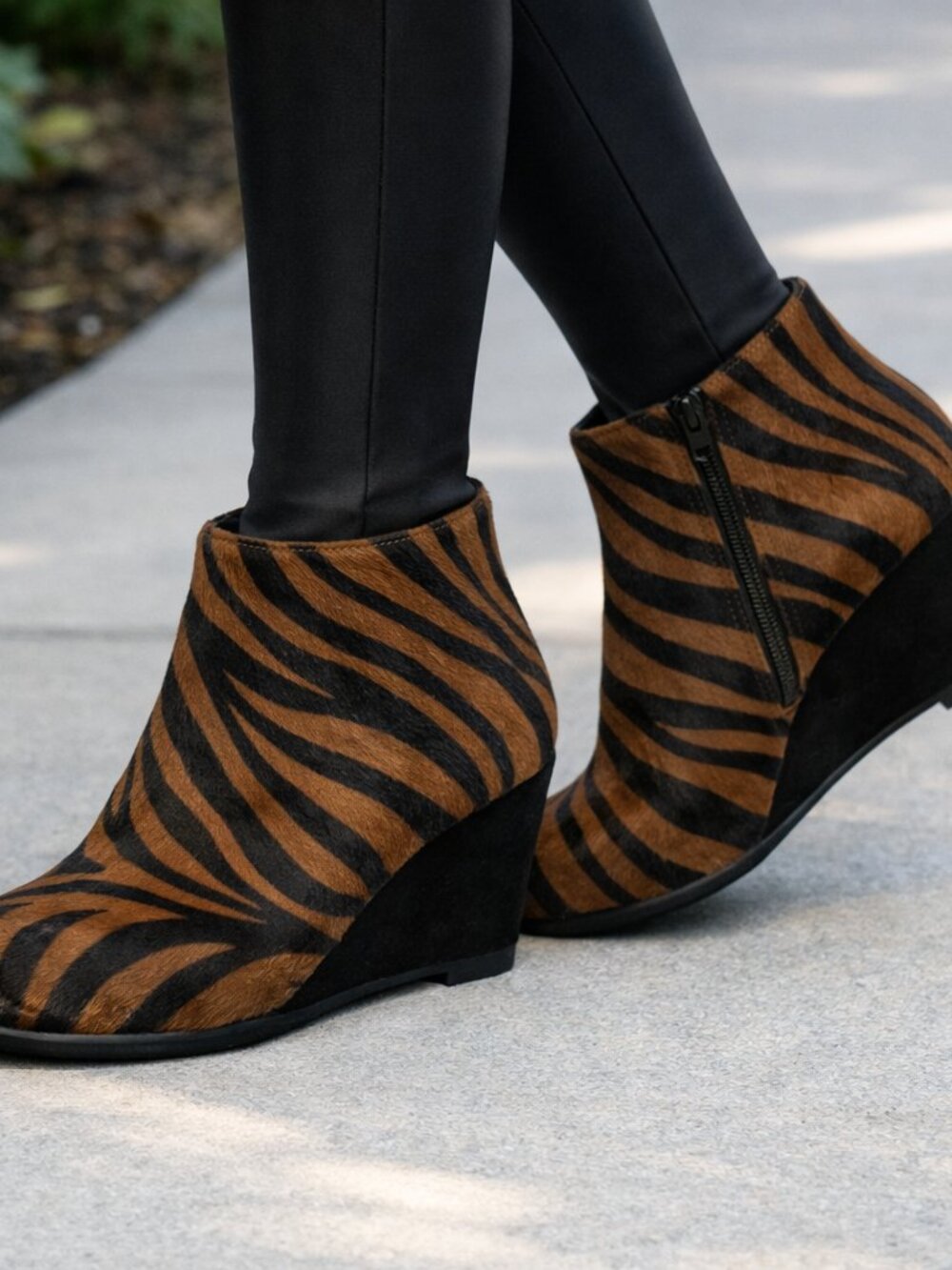 NEW Aerosoles Leather wedge ankle boots zebra striped animal print cow hide